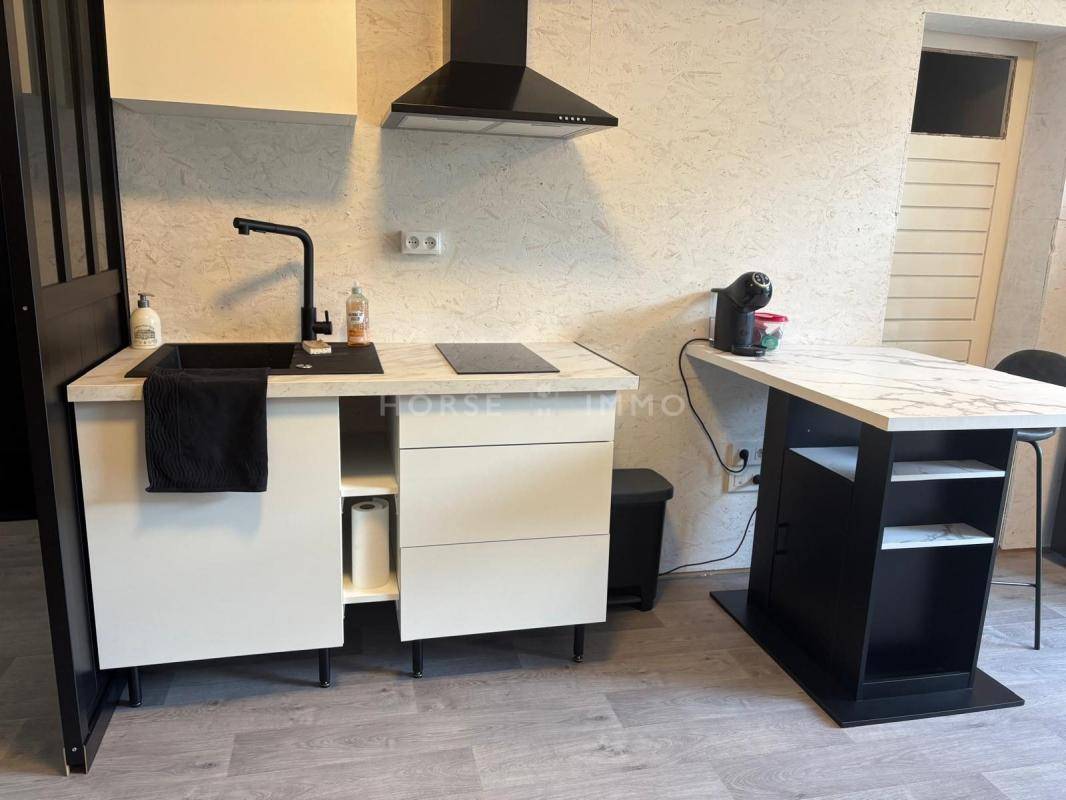 Propri&eacute;t&eacute; &eacute;questre de charme, plusieurs logement