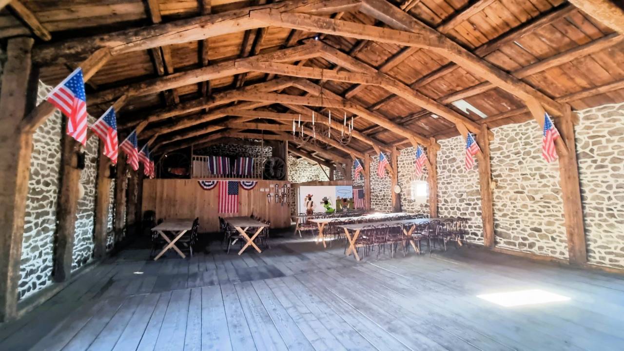Propri&eacute;t&eacute; &eacute;questre sur 16 ha en montagne ard&eacute;choise ?