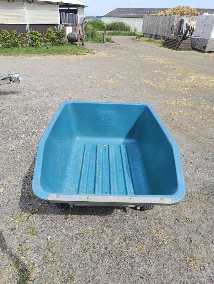Brouette/ remorque basculante 500L 