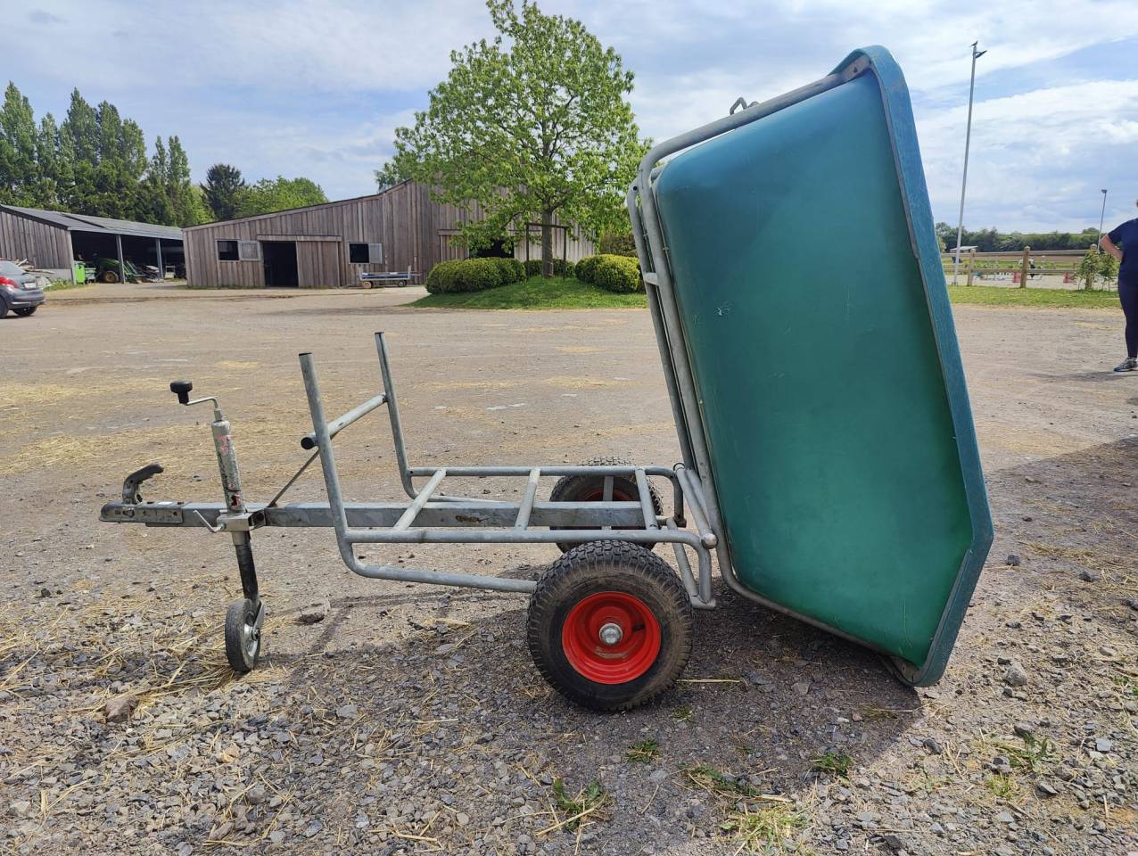 Brouette/ remorque basculante 500L 