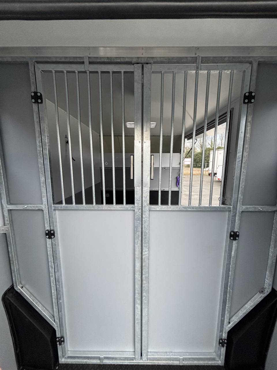 Nissan Interstar 150ch carrosserie 2 places stalle 
