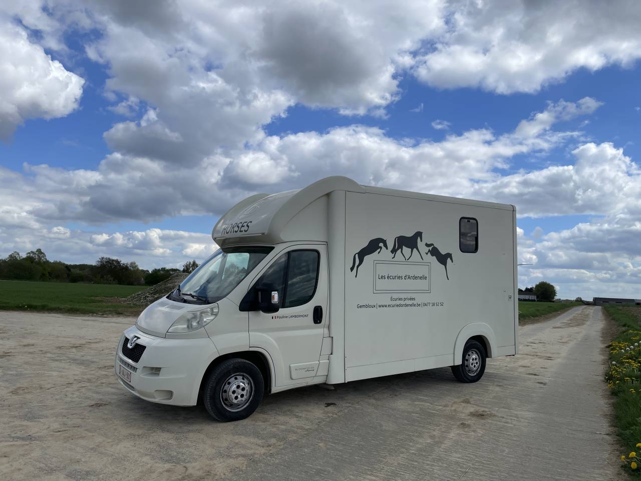&Agrave; vendre camion 2chevaux