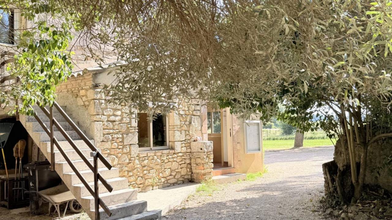 Splendide domaine &eacute;questre avec plusieurs logements