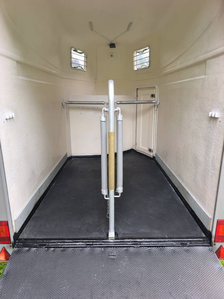 Van Humbaur Pegasus 2 chevaux 