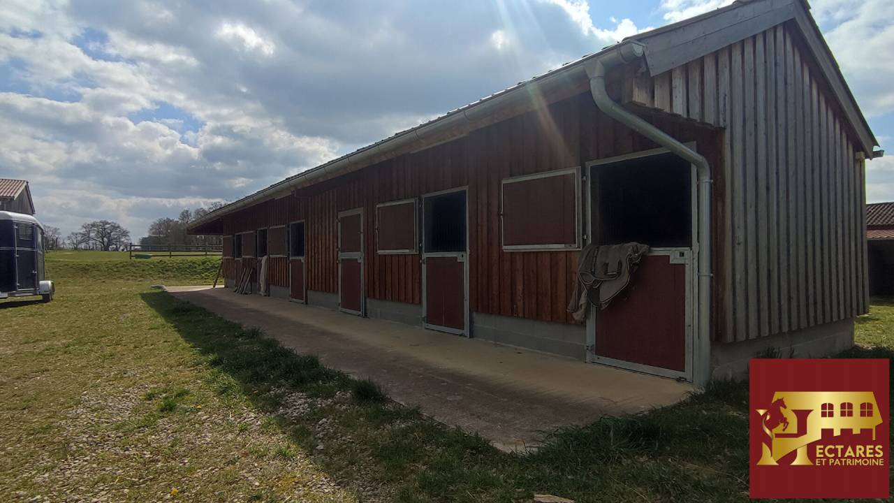 Propri&eacute;t&eacute; 21 hectares 2 habitations
