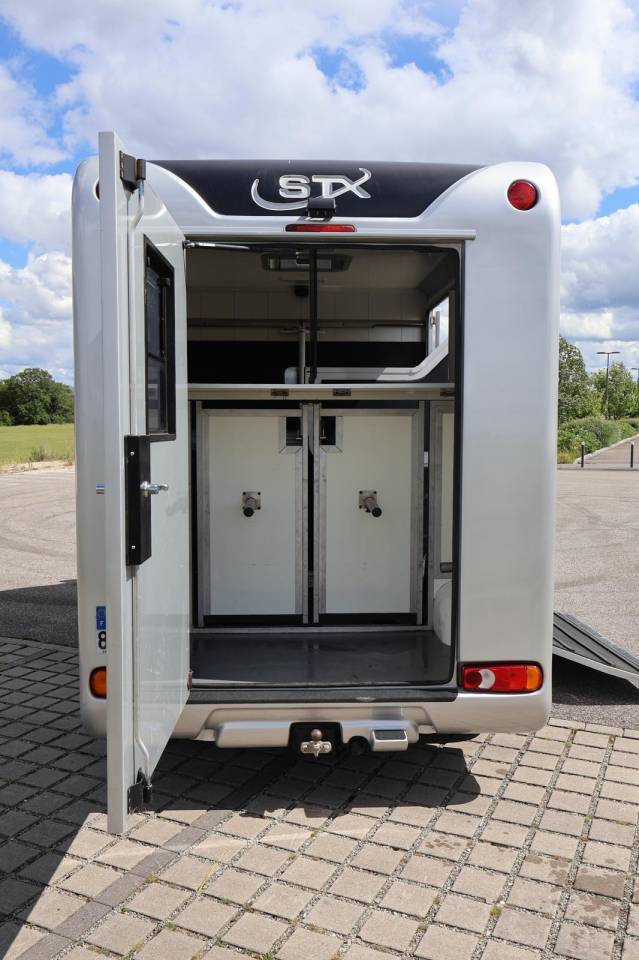 VL STX MOVANO 5P 165CH SELLERIE XL