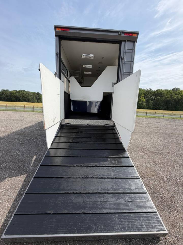 Paillard 6 chevaux home car avec double pop out
