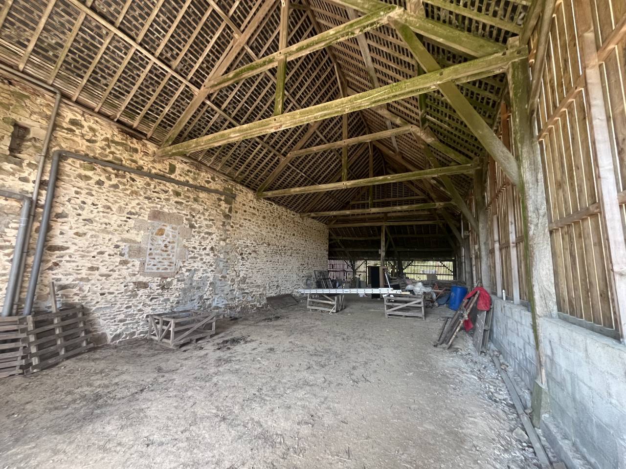 Proche Sill&egrave;-Le-Guillaume