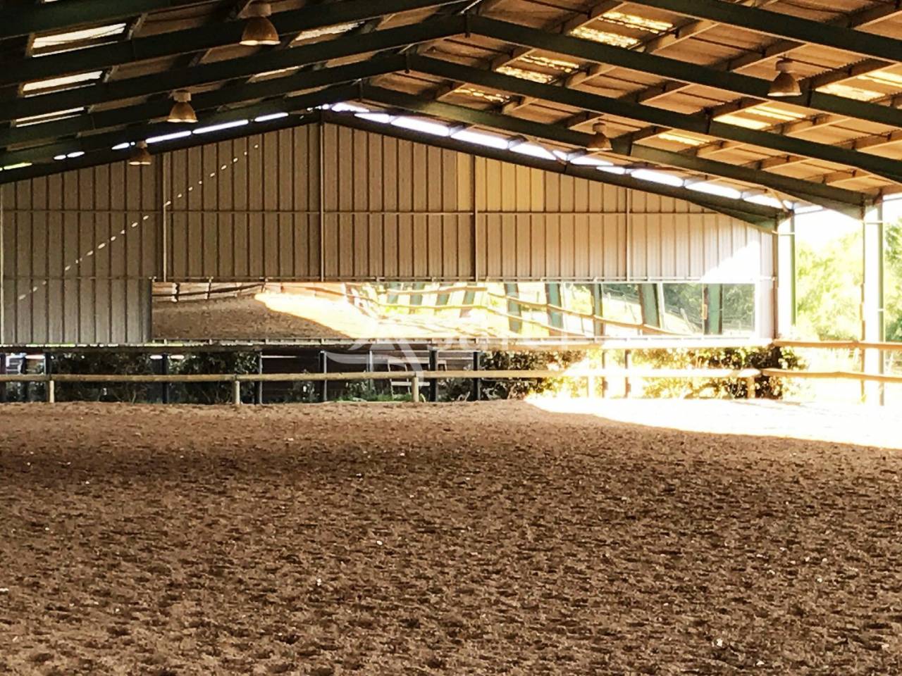 Propri&eacute;t&eacute; EQUESTRE proche Bordeaux &agrave; reprendre!