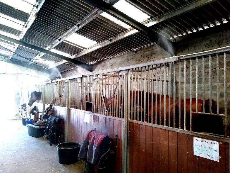 Propri&eacute;t&eacute; EQUESTRE proche Bordeaux &agrave; reprendre!