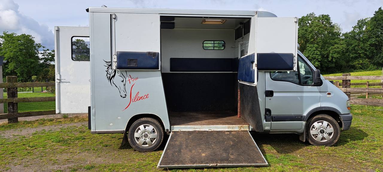 Camionnette 2 chevaux