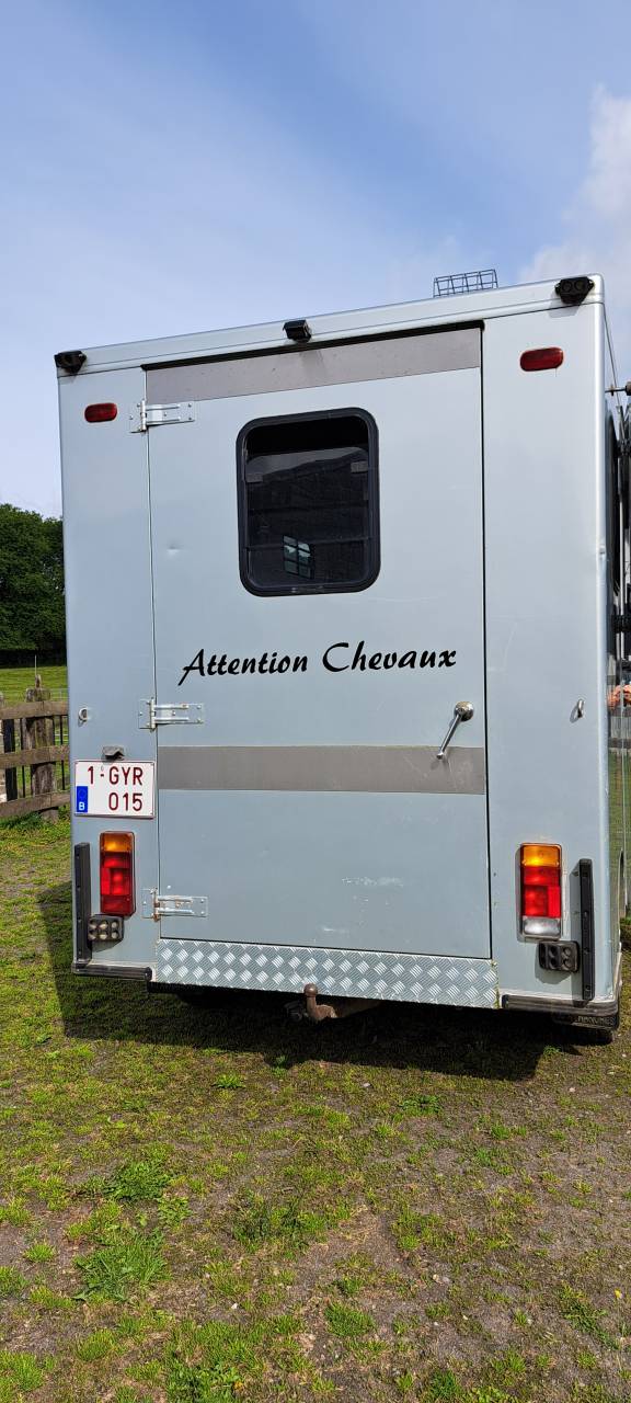 Camionnette 2 chevaux