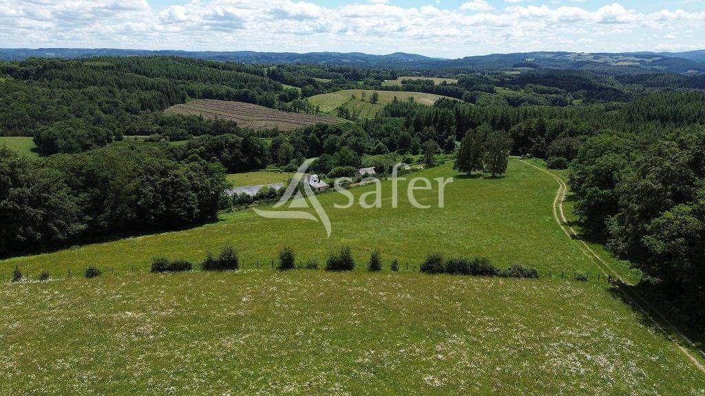 Propri&eacute;t&eacute; d'&eacute;levage d'environ 113,5 ha sur le Plateau de Mill