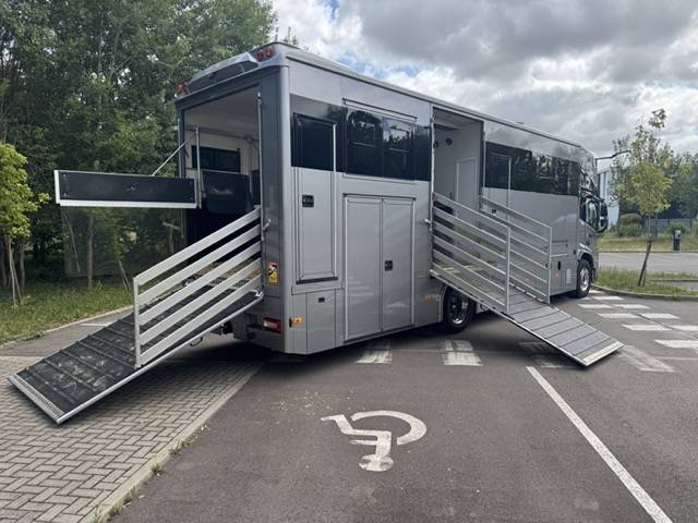 A VENDRE OU A LOUER  LLD  VOLVO FM 12 360ch POP OUT