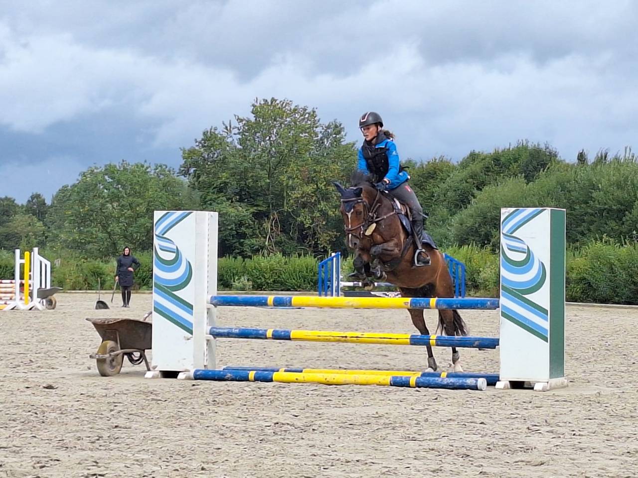 Jolie ponette de 13 ans 