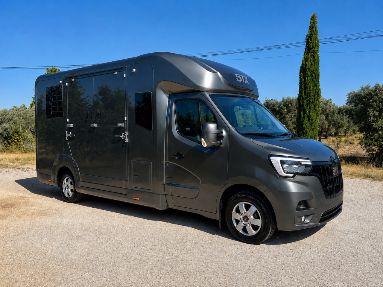 CAMION VL STX 2 HORSES HARAS LONG CABINE 5 PLACES