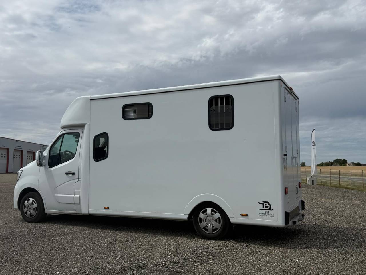 RENAULT MASTER STALLE 5 TBST
