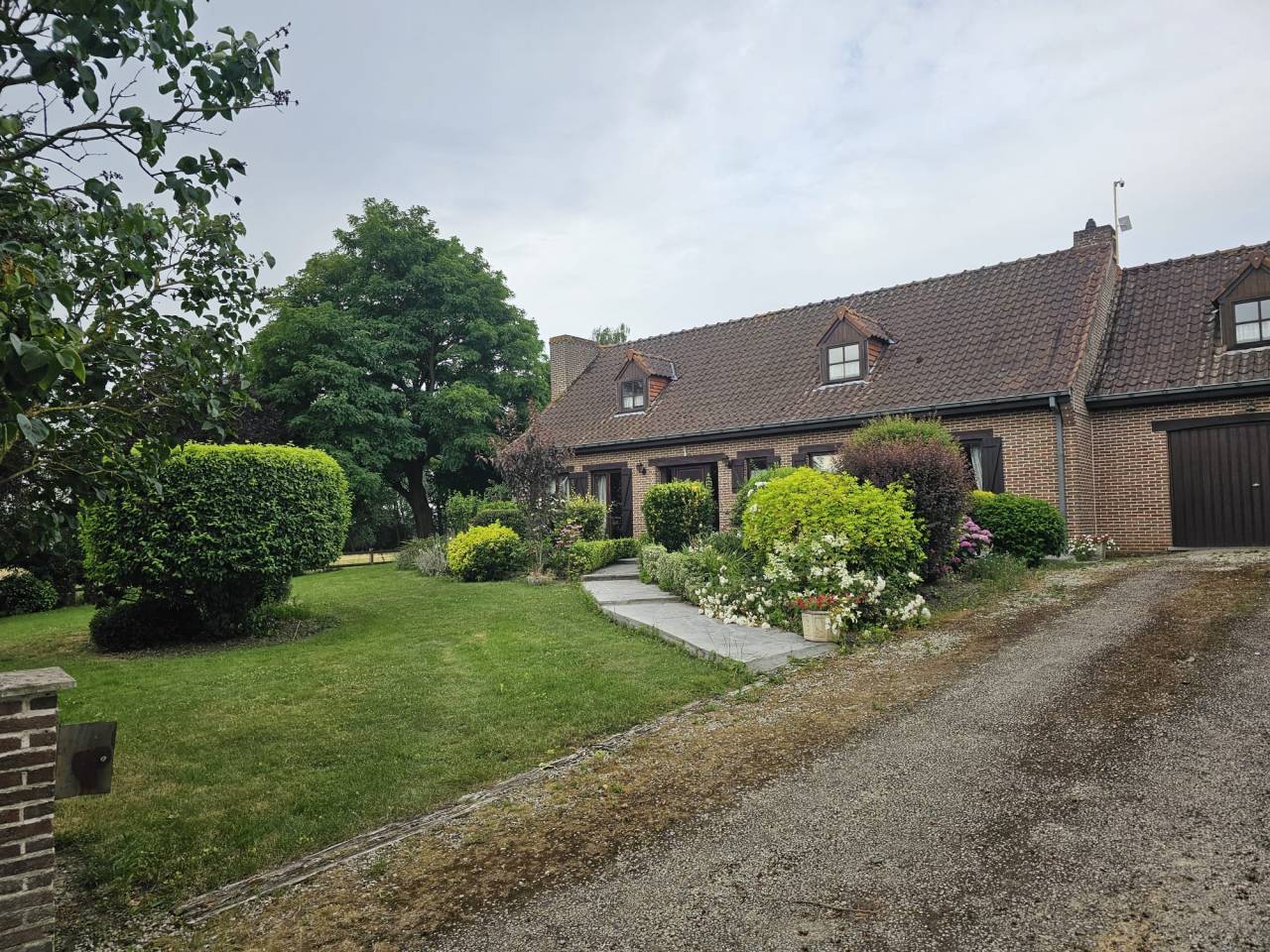 propriete,3ha, proche de lille.