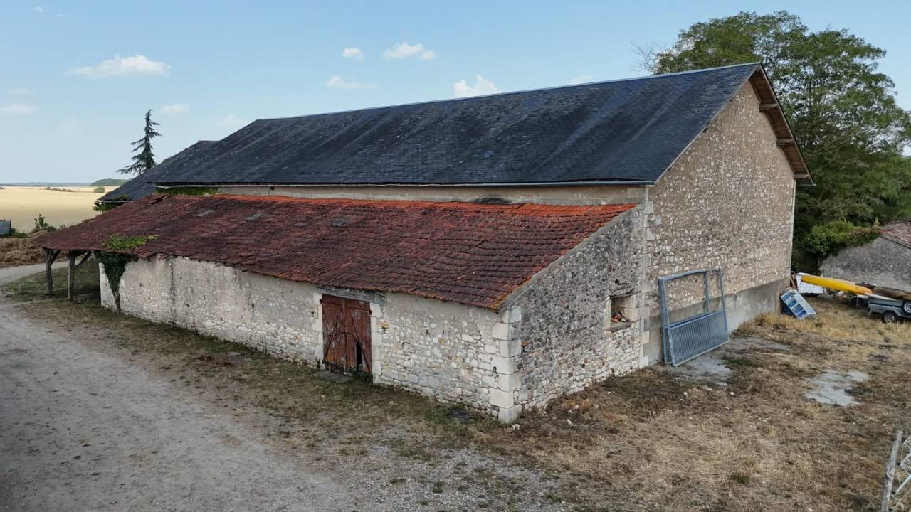 Propri&eacute;t&eacute; sur 5 ha possibilit&eacute; 40ha