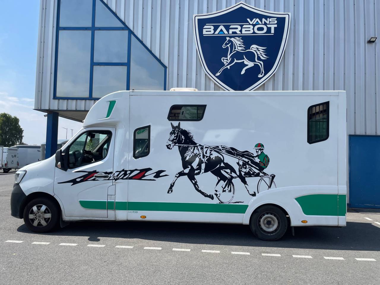 camion 2 chevaux Theault proteo switch