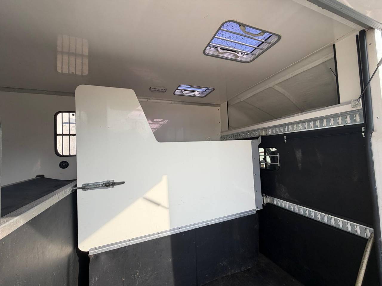  RENAULT MASTER &ndash; 2013 &ndash; 145CV &ndash; 125 000km &ndash; ACR