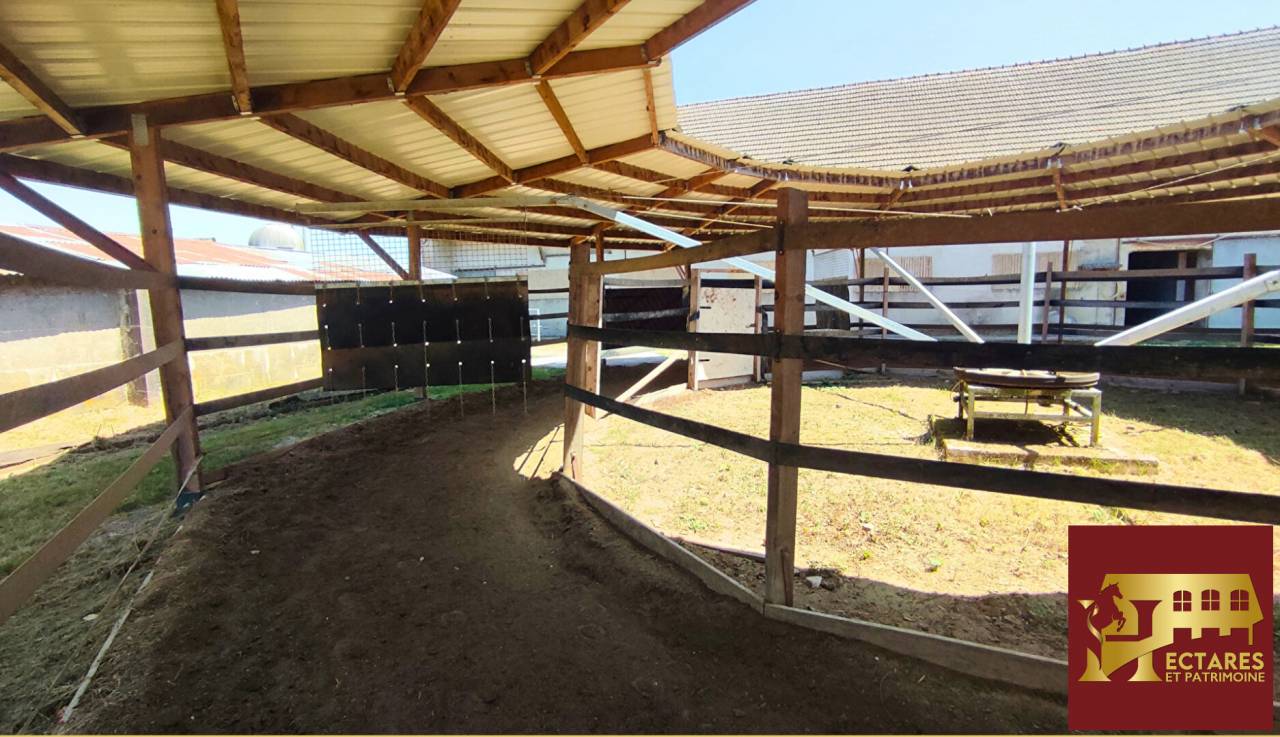 Propri&eacute;t&eacute; &eacute;questre 2,3 hectares
