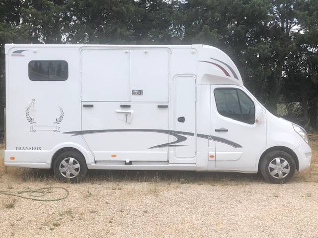 master dci 170cv/bte auto/136000kms/5pl/stall/46900 eur