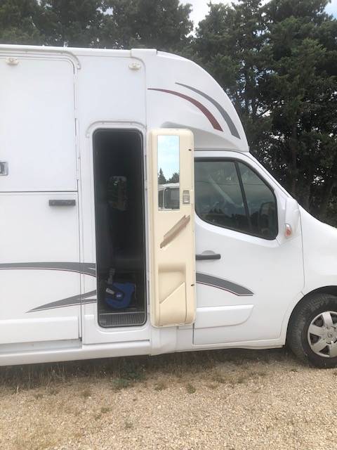 master dci 170cv/bte auto/136000kms/5pl/stall/46900 eur