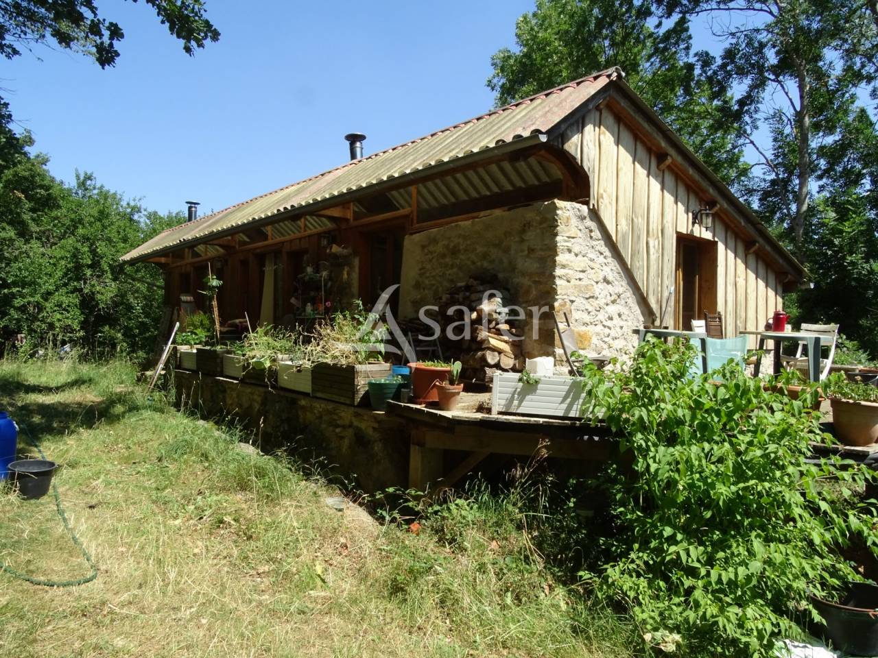 Propri&eacute;t&eacute; rurale de 16 ha avec pr&eacute;s et bois, Marche Pyr&eacute;n&eacute;e