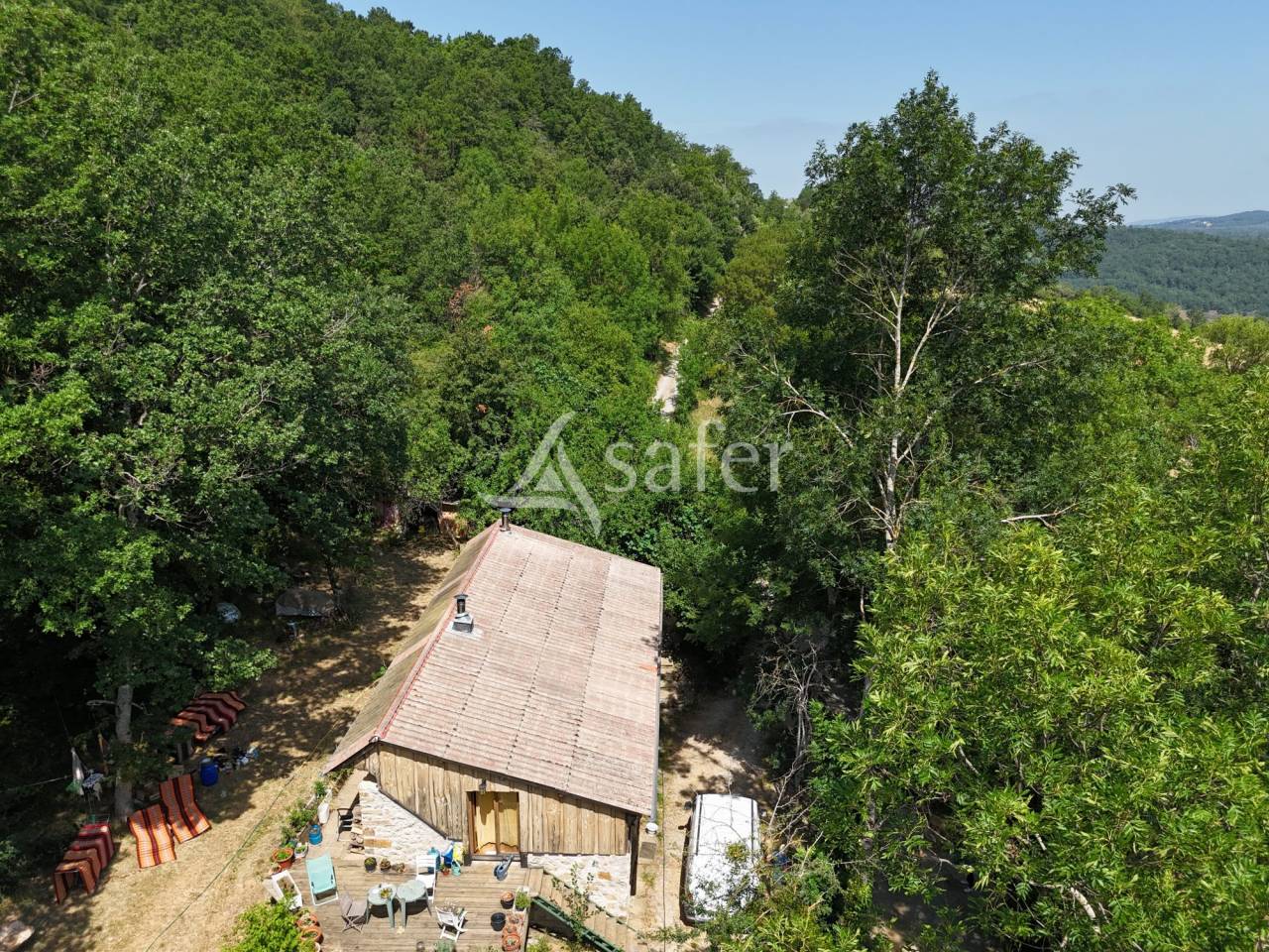 Propri&eacute;t&eacute; rurale de 16 ha avec pr&eacute;s et bois, Marche Pyr&eacute;n&eacute;e
