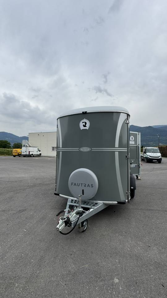 VAN OBLIC X2 COMME NEUF 2 CH &ndash; DISPONIBLE SUR GRENOBLE