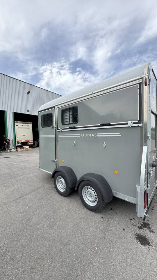 VAN OBLIC X2 COMME NEUF 2 CH &ndash; DISPONIBLE SUR GRENOBLE