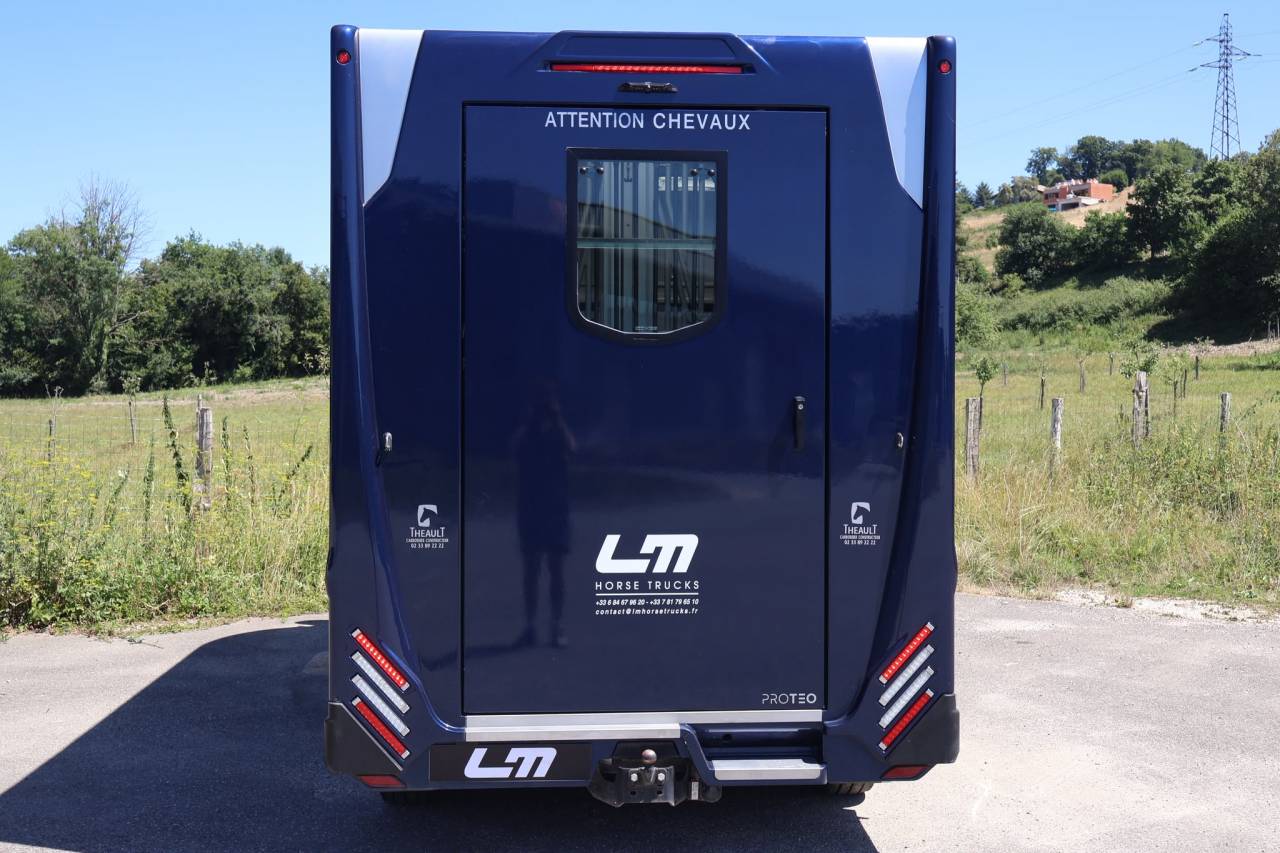VL THEAULT PROTEO STALLE 3P - VENDU