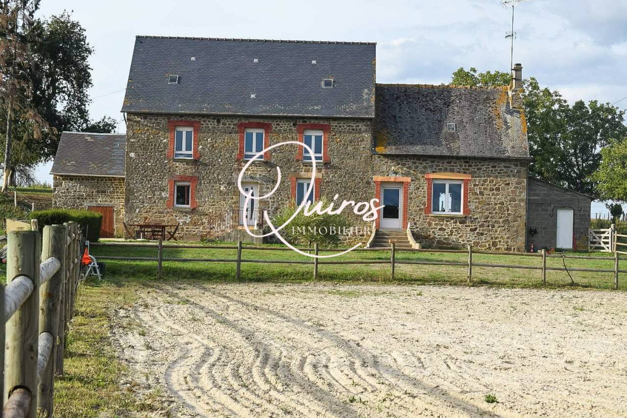 Propri&eacute;t&eacute; rural - 2,8 Hectares - Bagnoles-de-l'Orne