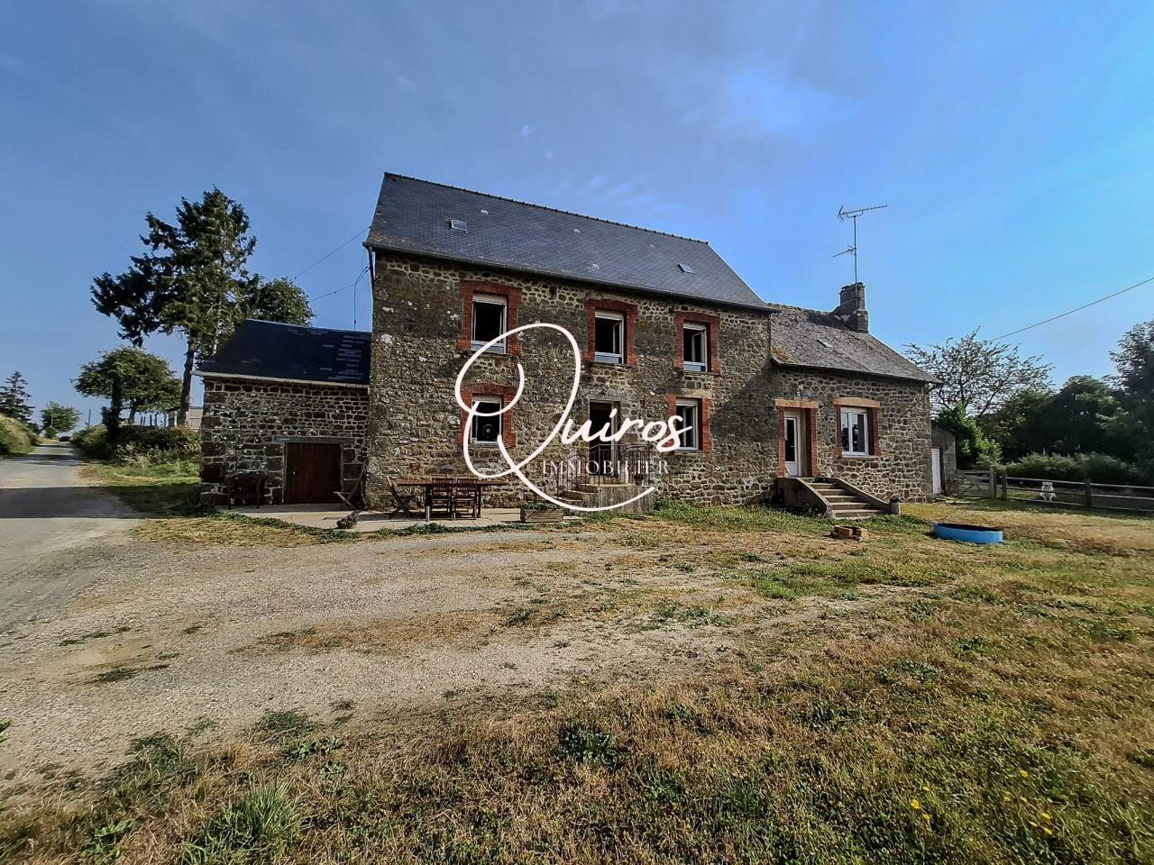 Propri&eacute;t&eacute; rural - 2,8 Hectares - Bagnoles-de-l'Orne
