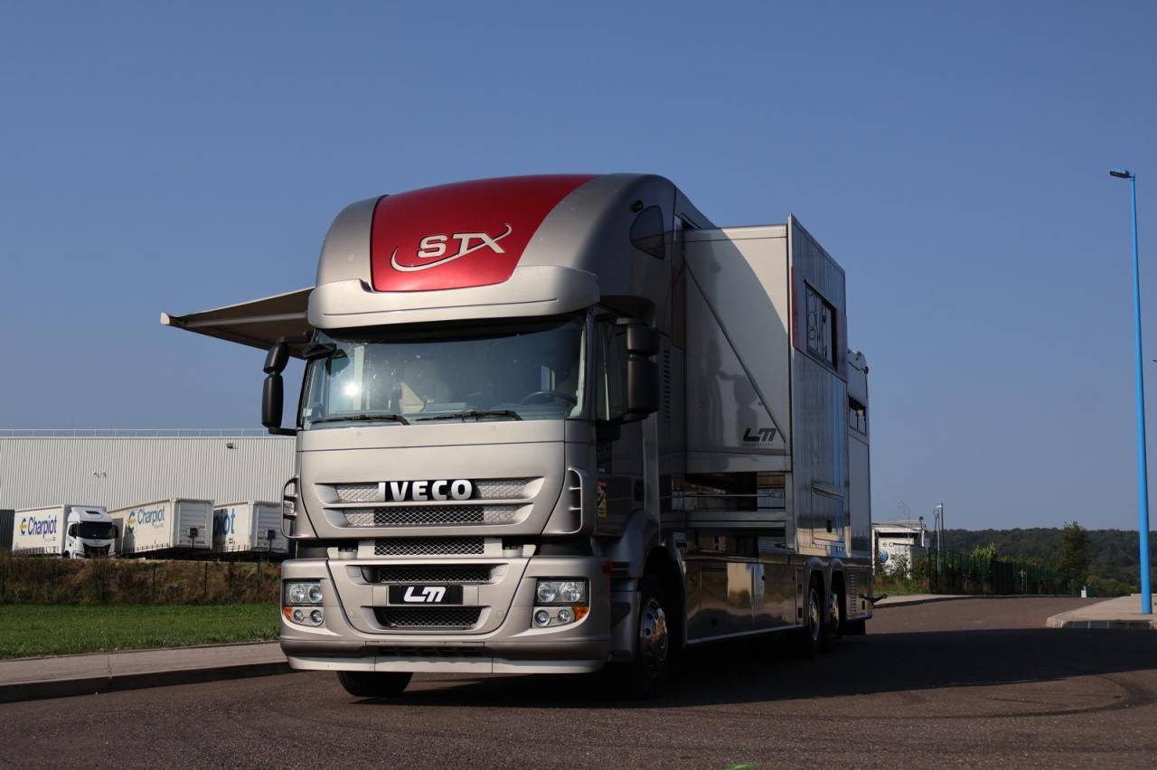 IVECO 26.360 STX - 6 CHEVAUX - POP OUT