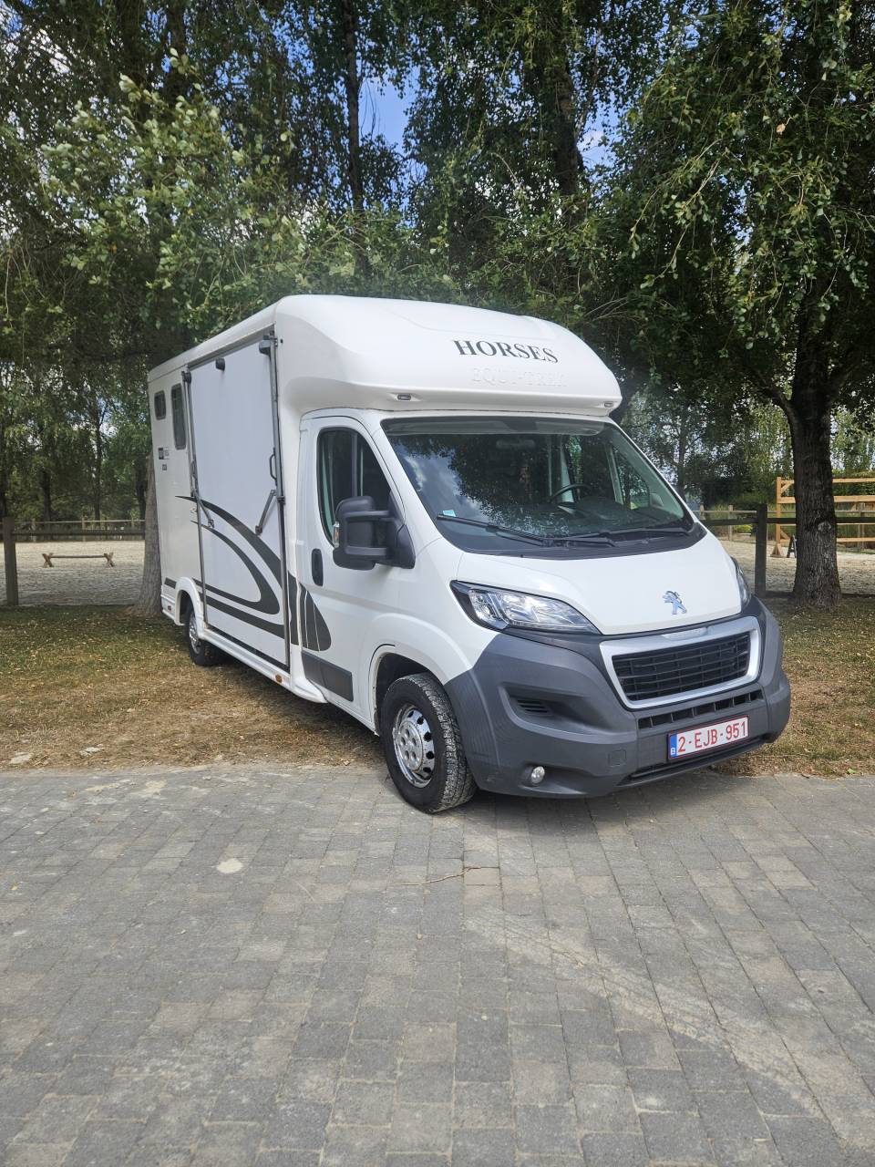 Camion VL 2chevaux Peugeot Boxer Equi-Trek 2,2l 150cv D