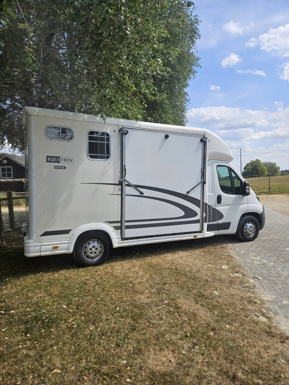 Camion VL 2chevaux Peugeot Boxer Equi-Trek 2,2l 150cv D
