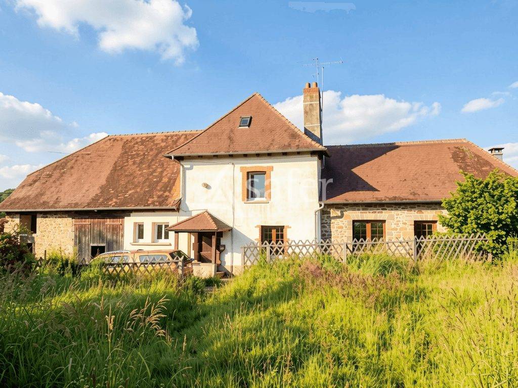 Ensemble b&acirc;ti avec environ 27 ha