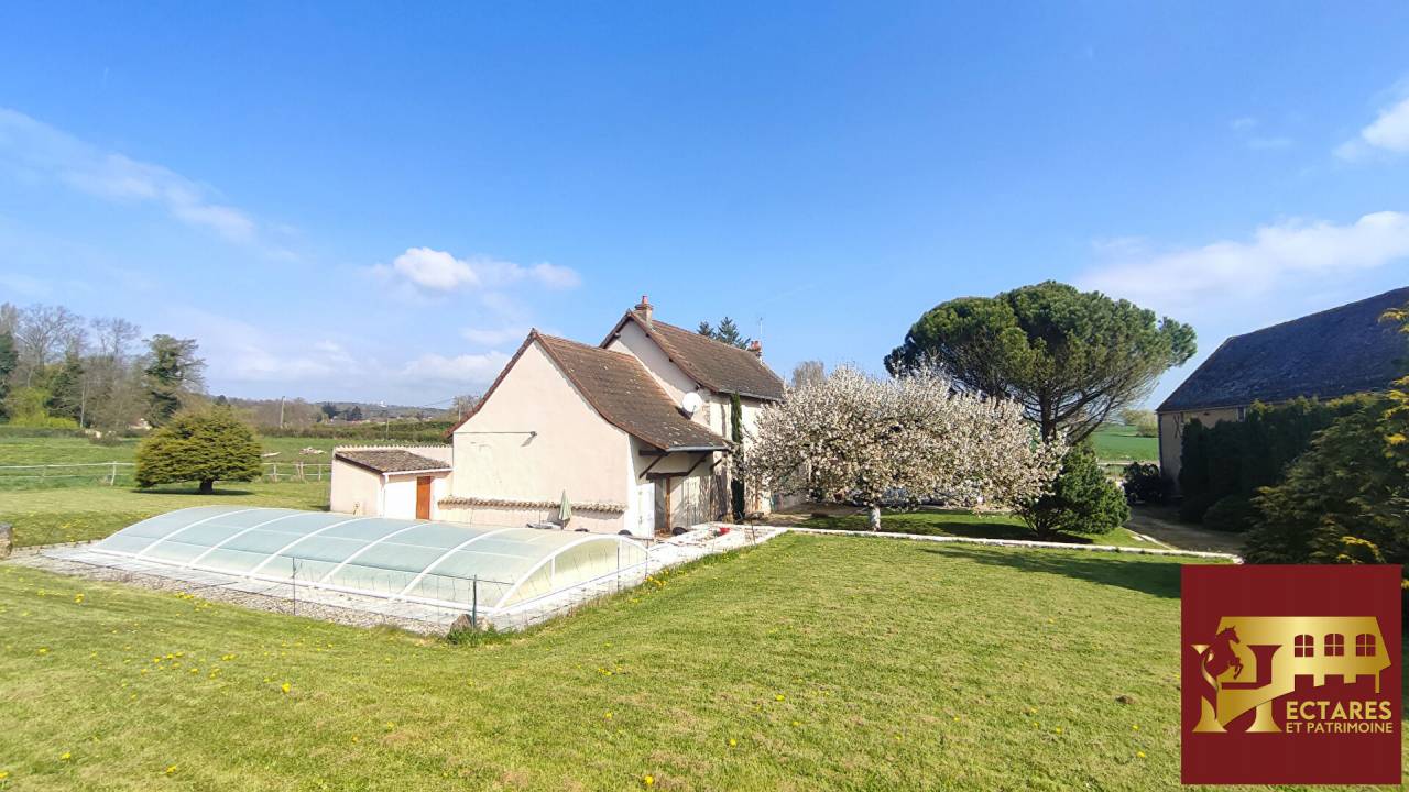 Propri&eacute;t&eacute; avec g&icirc;te et 3,6 ha