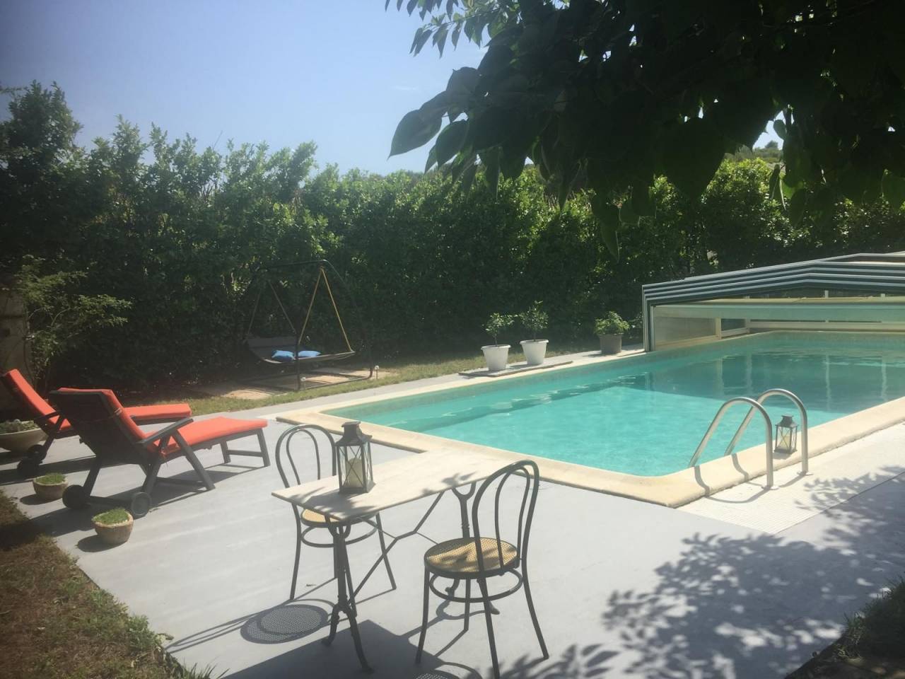 Propri&eacute;t&eacute; &eacute;questre avec villa et g&icirc;tes  Lan&ccedil;on-Provence