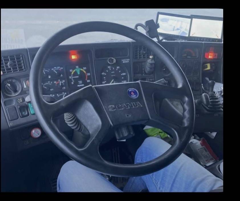 SCANIA 280 CHEVAUX 6 PLACES 1991