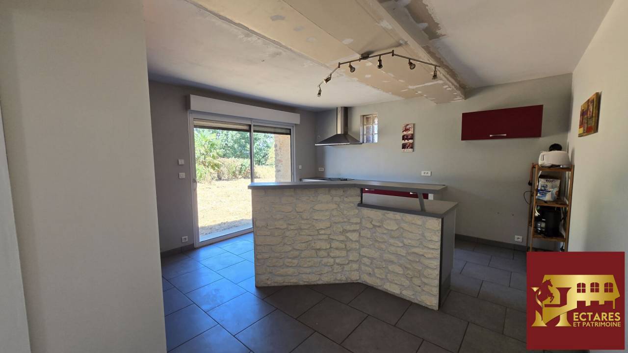 Maison de 180 m2 sur 6.5 hectares