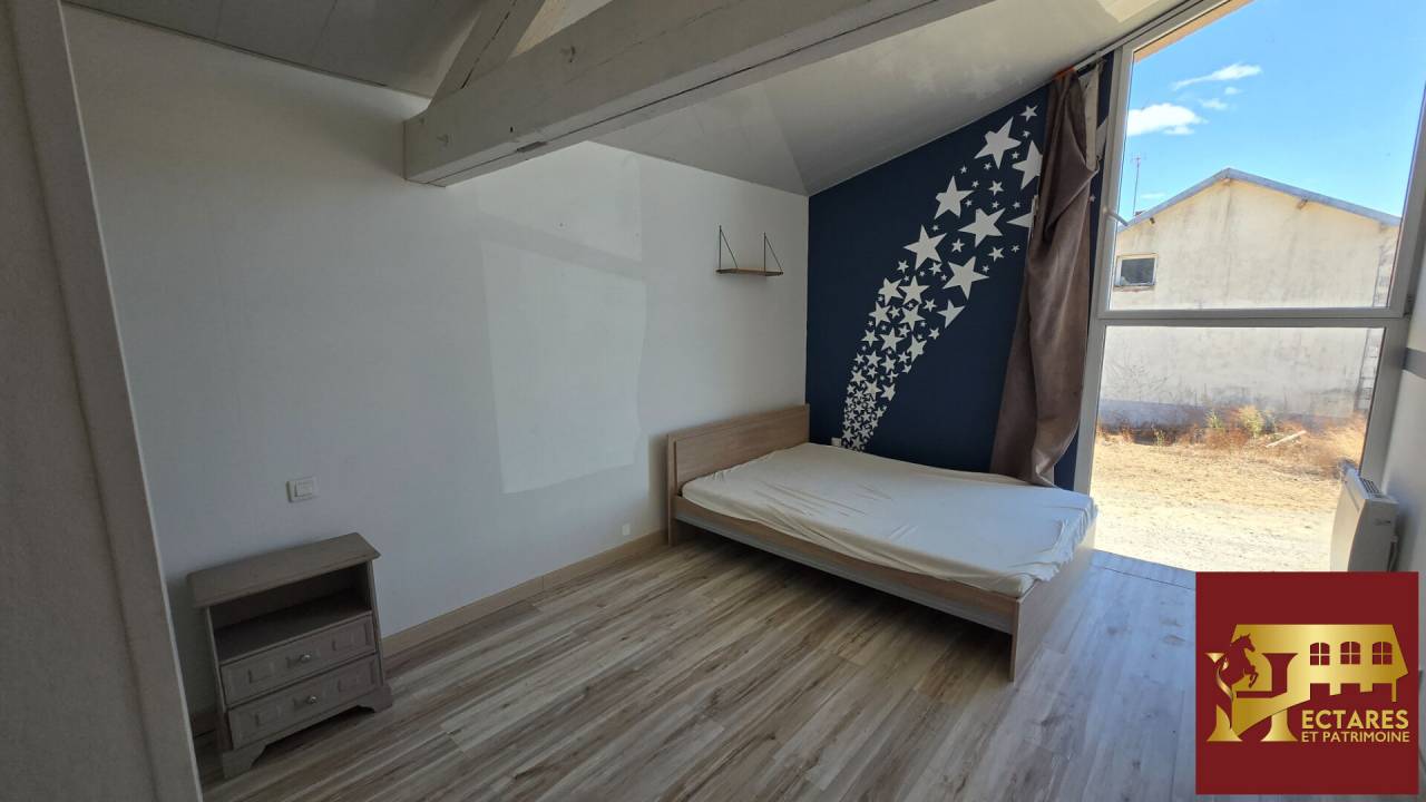 Maison de 180 m2 sur 6.5 hectares