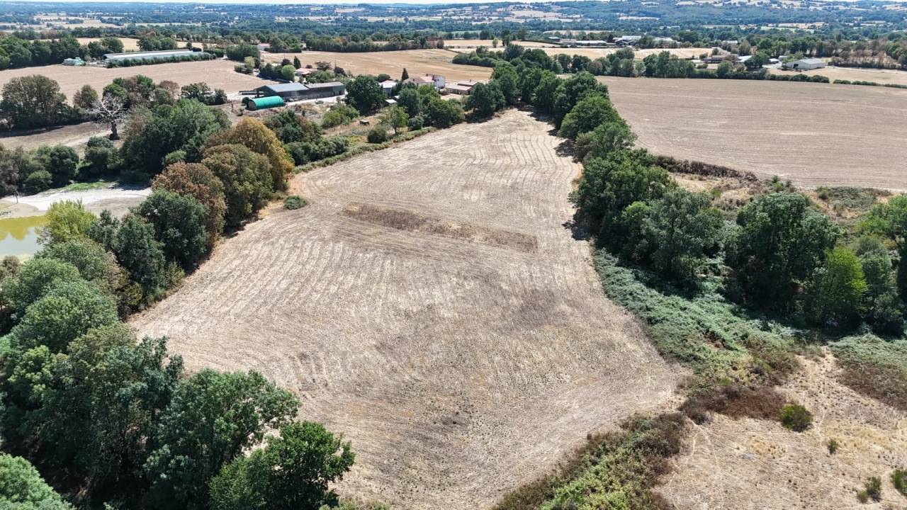 Maison de 180 m2 sur 6.5 hectares