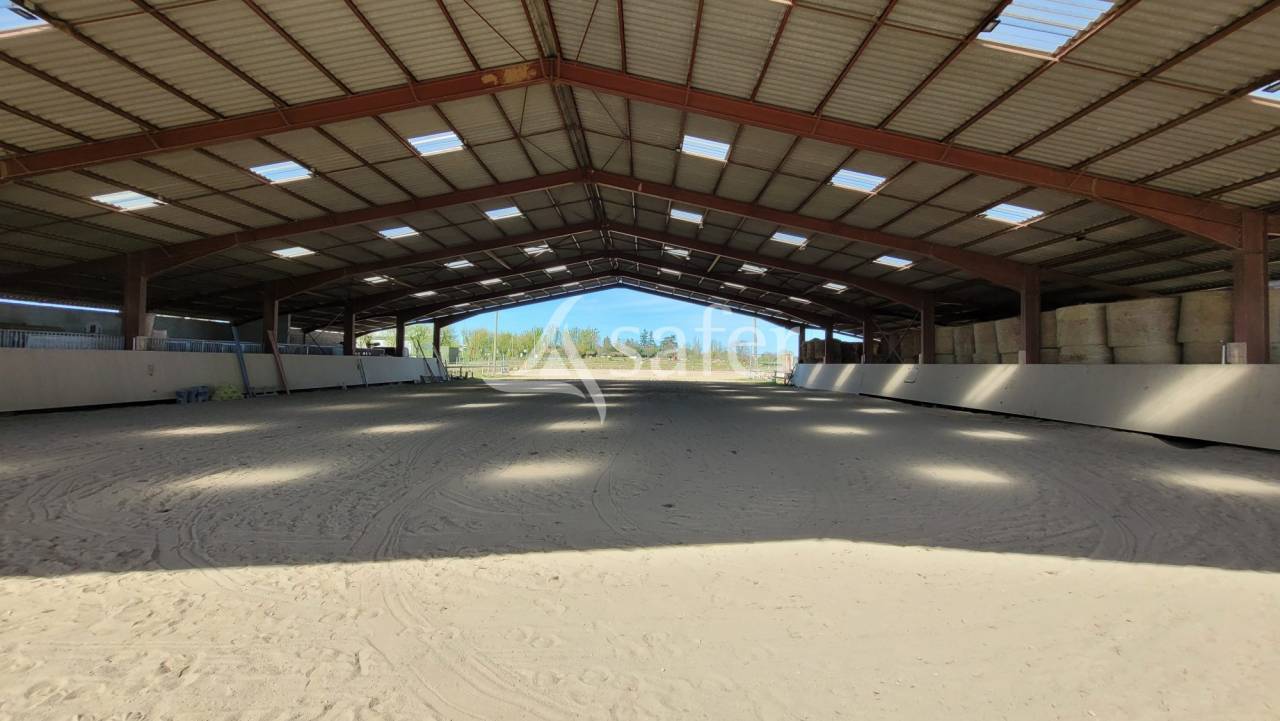 Centre &eacute;questre cl&eacute; en main TARN