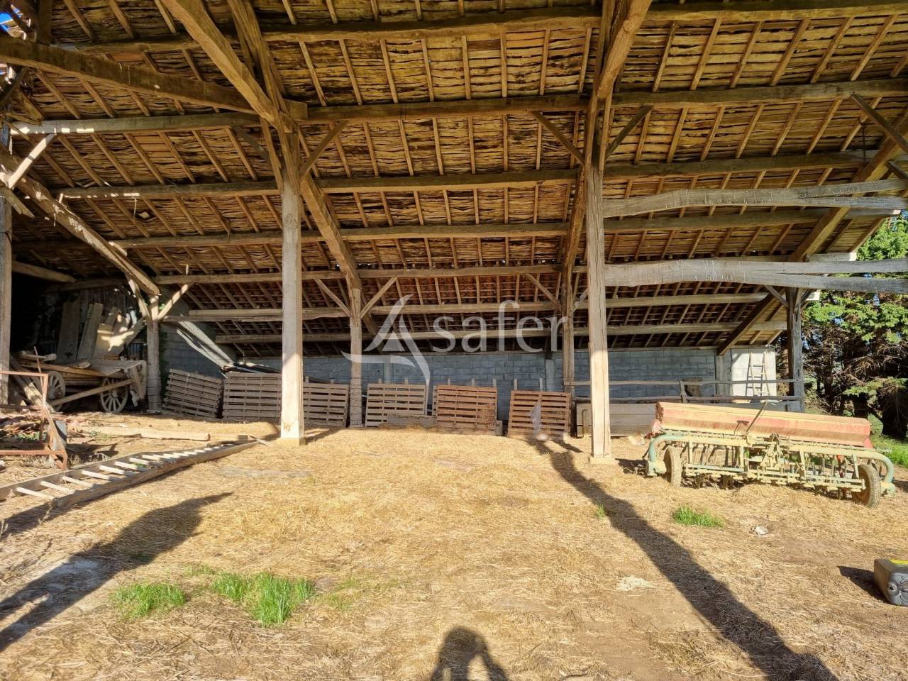 Corps de ferme &agrave; r&eacute;nover sur 47 ha Sud-Est du GERS