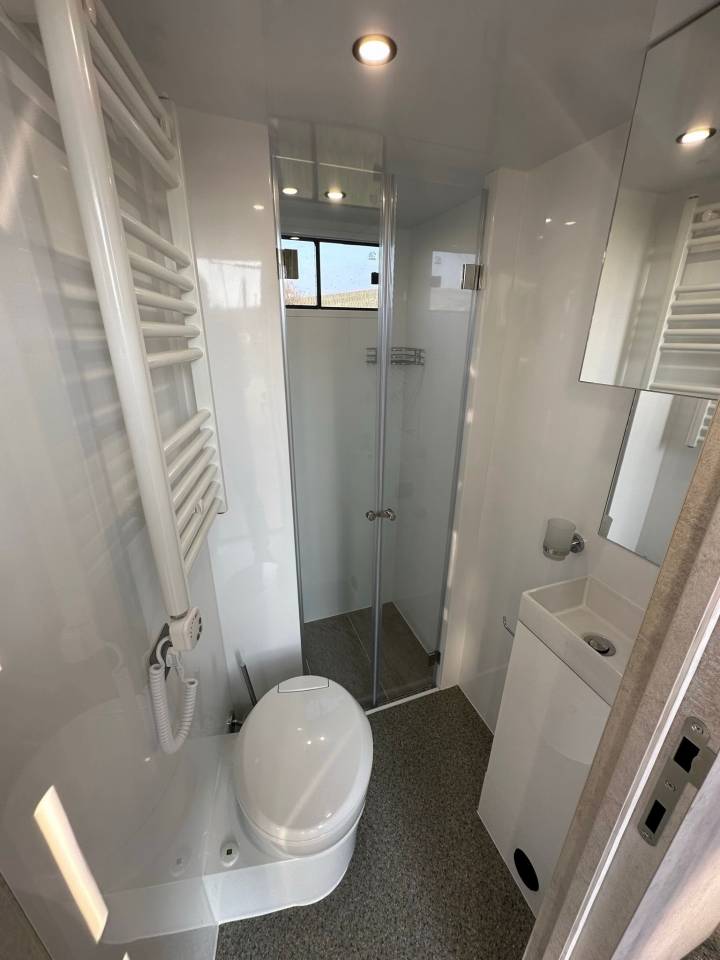MAN TGS 26.470 HTI PROFESSIONAL 8