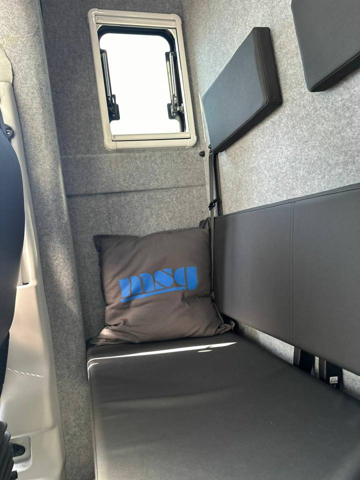 IVECO DAILY 50.210 MSG STABLEHOPPER XXL