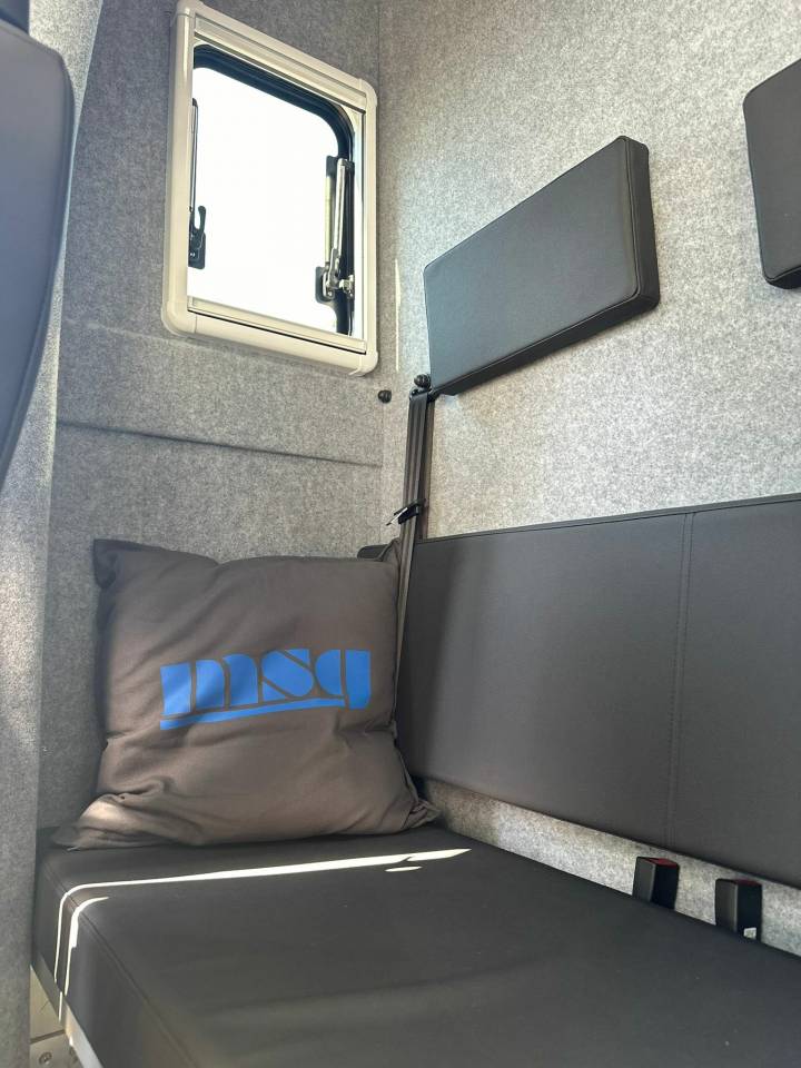 IVECO DAILY 50.210 MSG STABLEHOPPER XXL